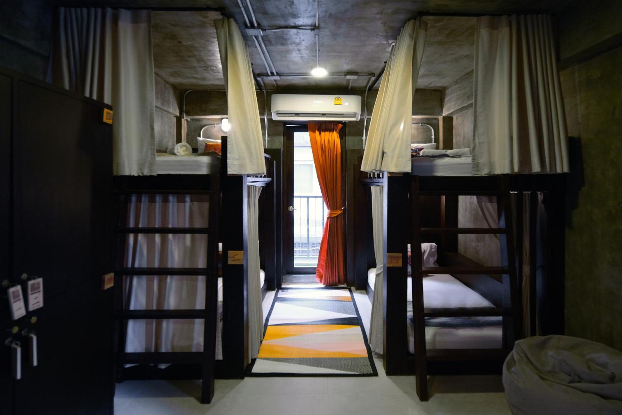 Photohostel Банкок Екстериор снимка